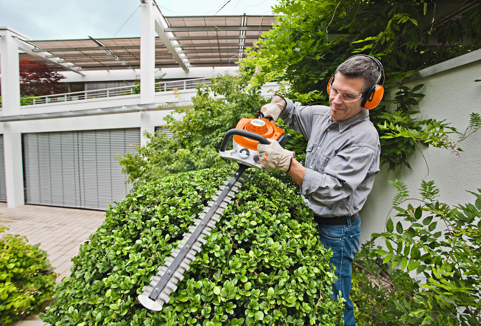 HS 46 エンジンヘッジトリマー | STIHL 