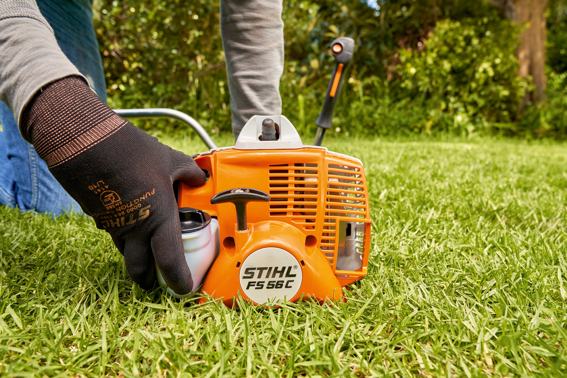STIHL刈払機を始動する | STIHL 良品 STIHL FR100 草刈り機 動作ok STIHL刈払機を始動する | STIHL 良品 STIHL FR100 草刈り機 動作ok