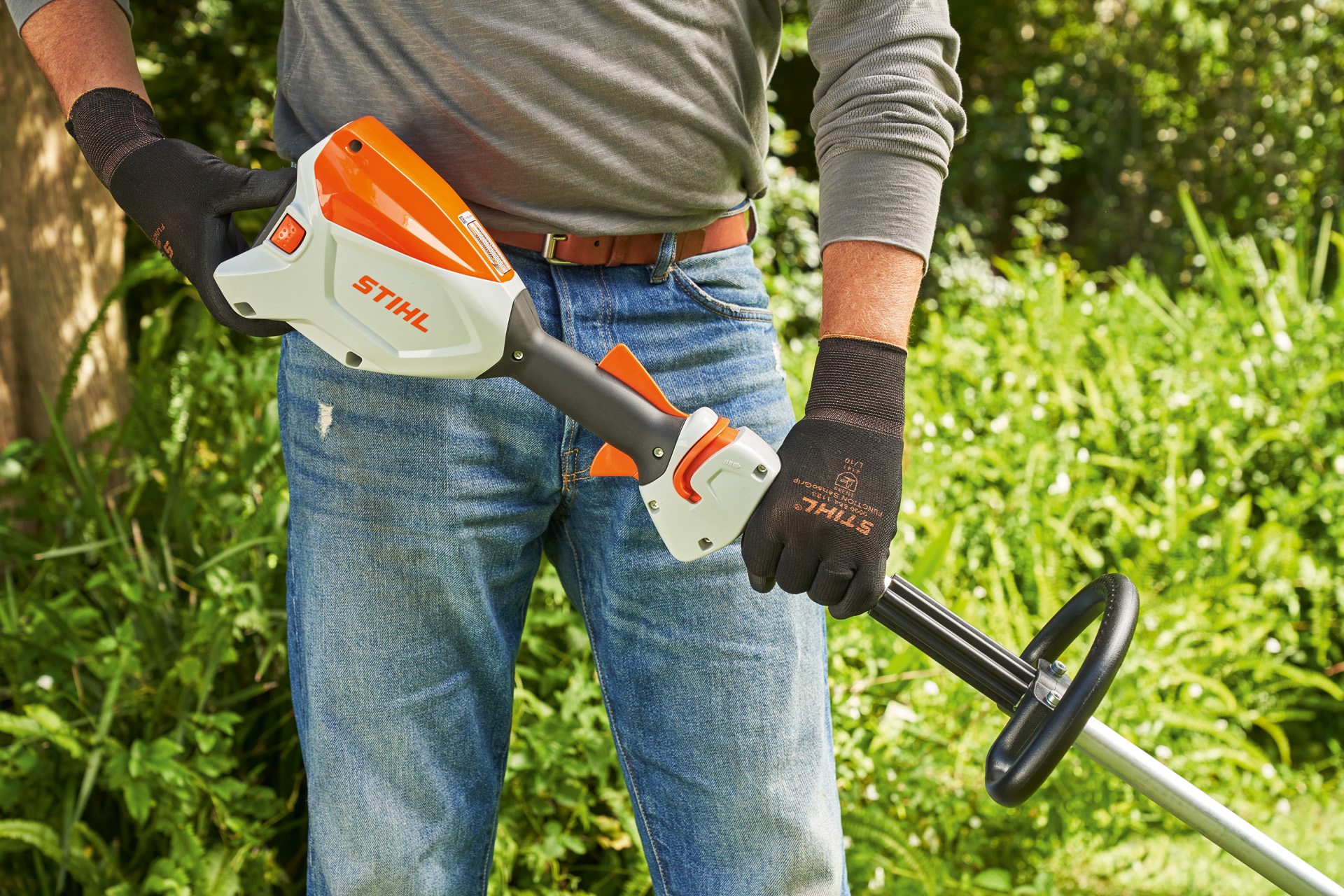 ホットセール 口コミ STIHL刈払機を始動する STIHL | その他